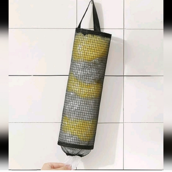 New plastic bag holder that you can hang - Picture 3 of 3